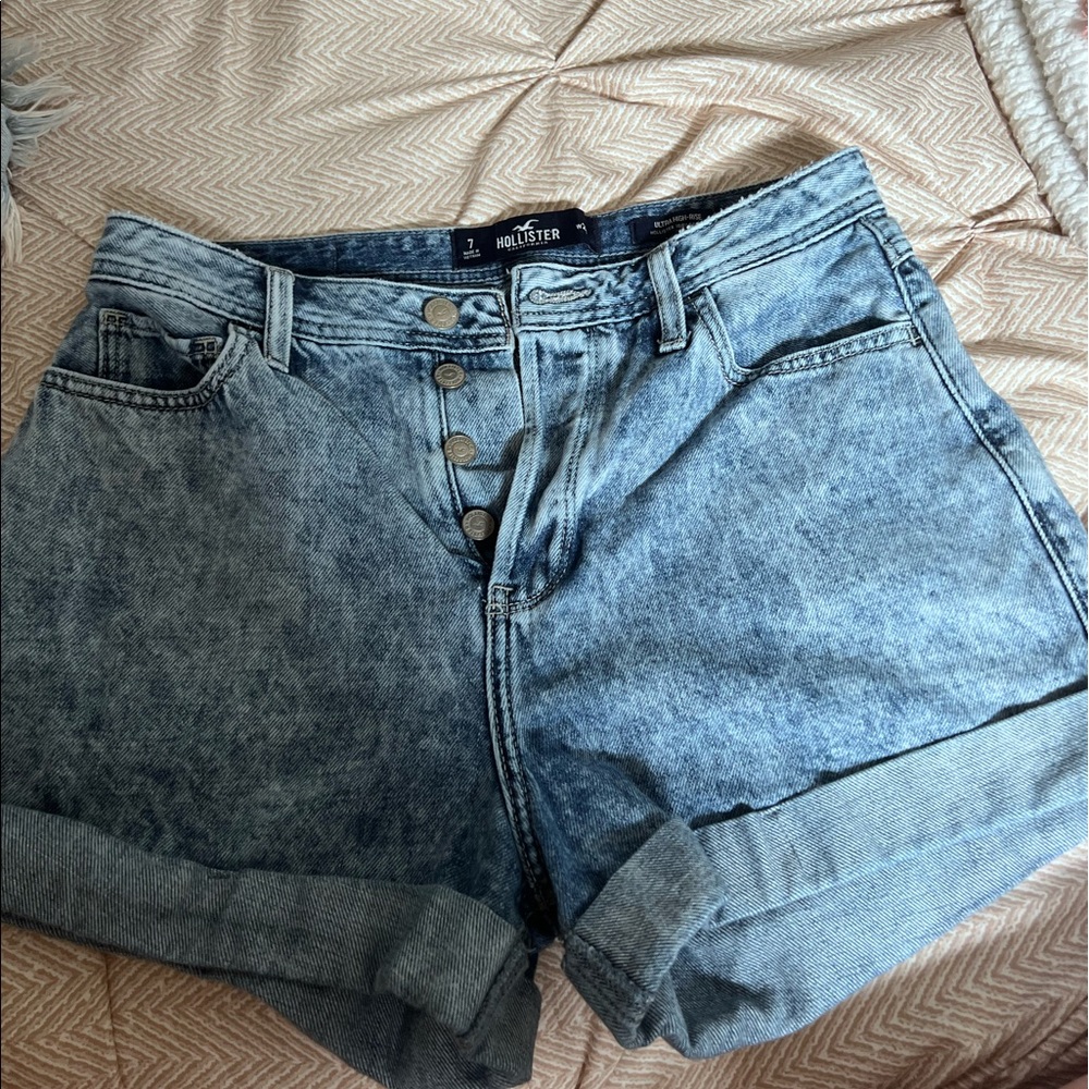 Women’s Hi-Rise Jean Shorts
